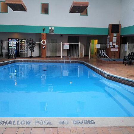 Best Value Inn & Suites Парри-Саунд Экстерьер фото