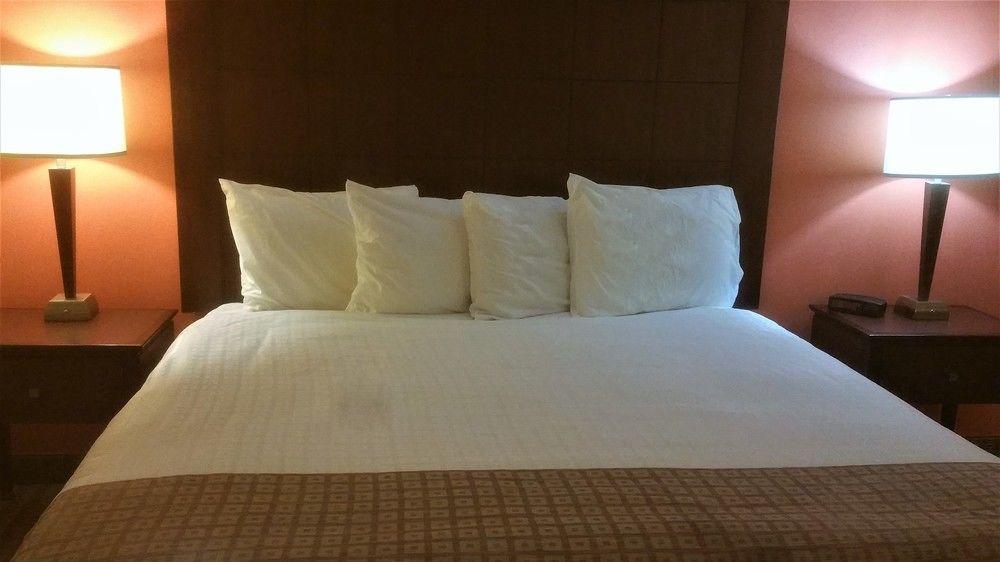 Best Value Inn & Suites Парри-Саунд Экстерьер фото