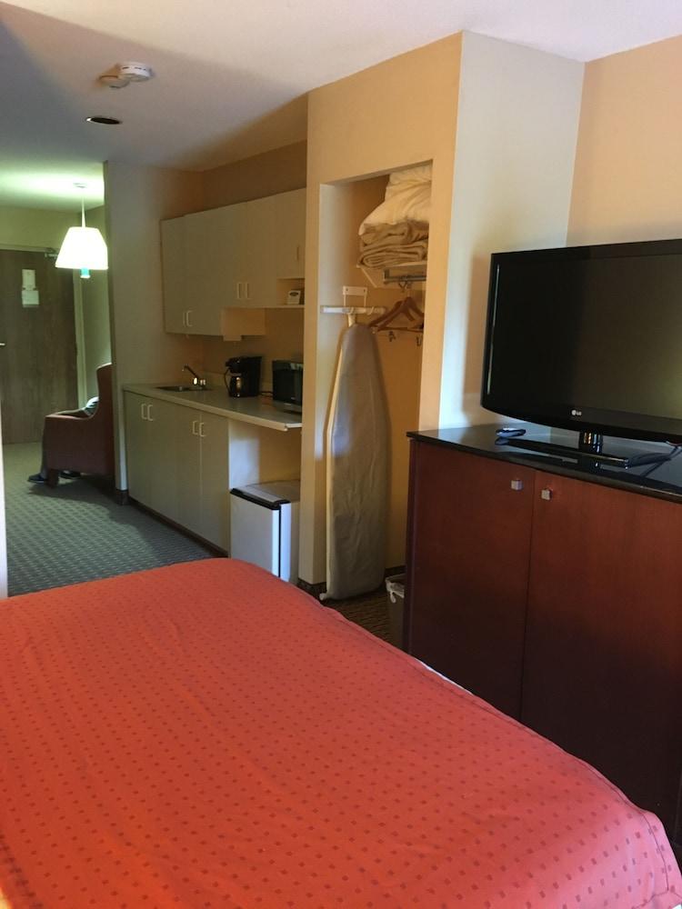 Best Value Inn & Suites Парри-Саунд Экстерьер фото