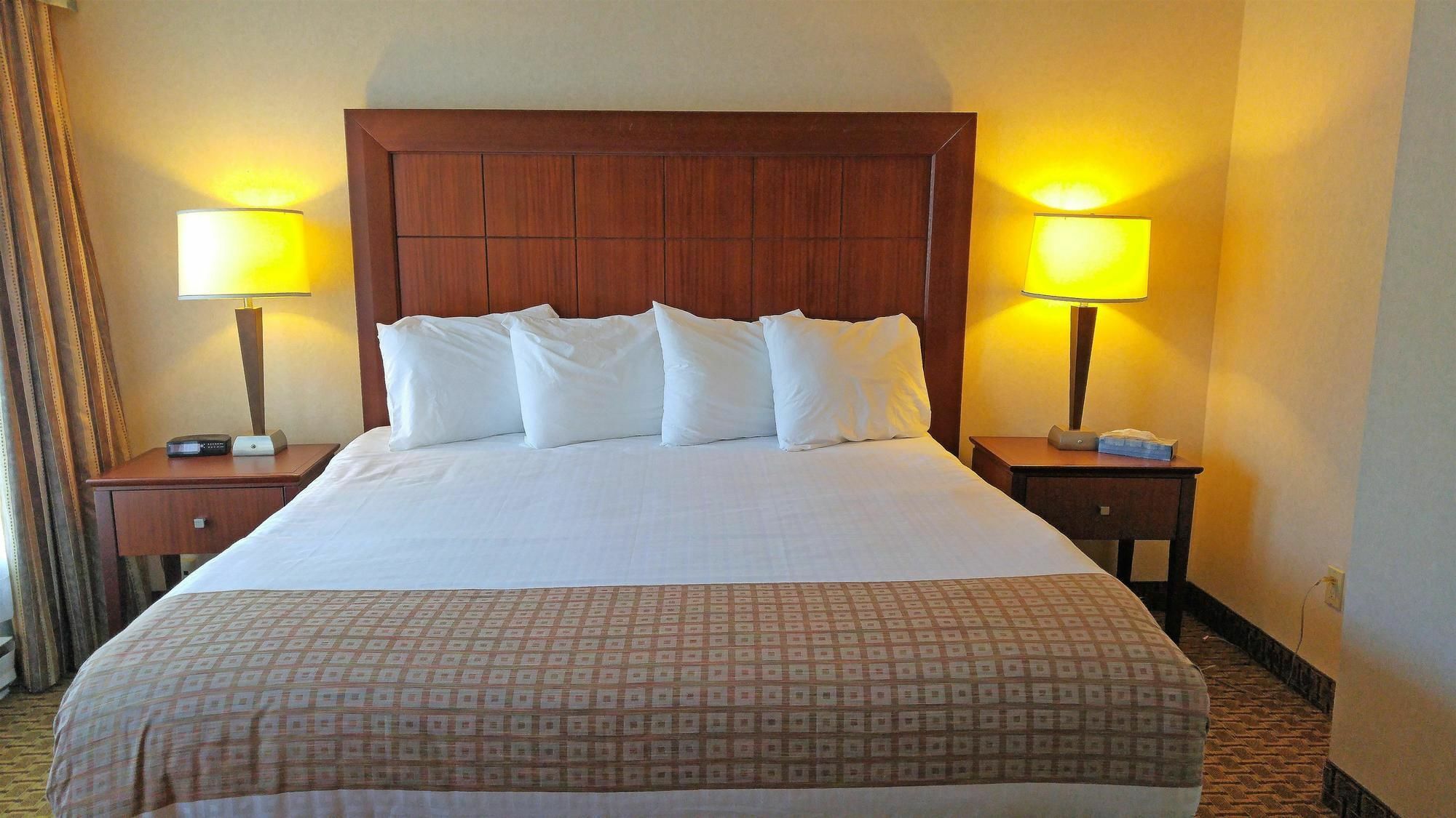 Best Value Inn & Suites Парри-Саунд Экстерьер фото